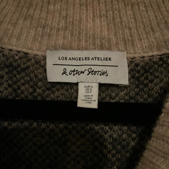 & Other Stories Cheetah Sweater - Picture 3 of 3